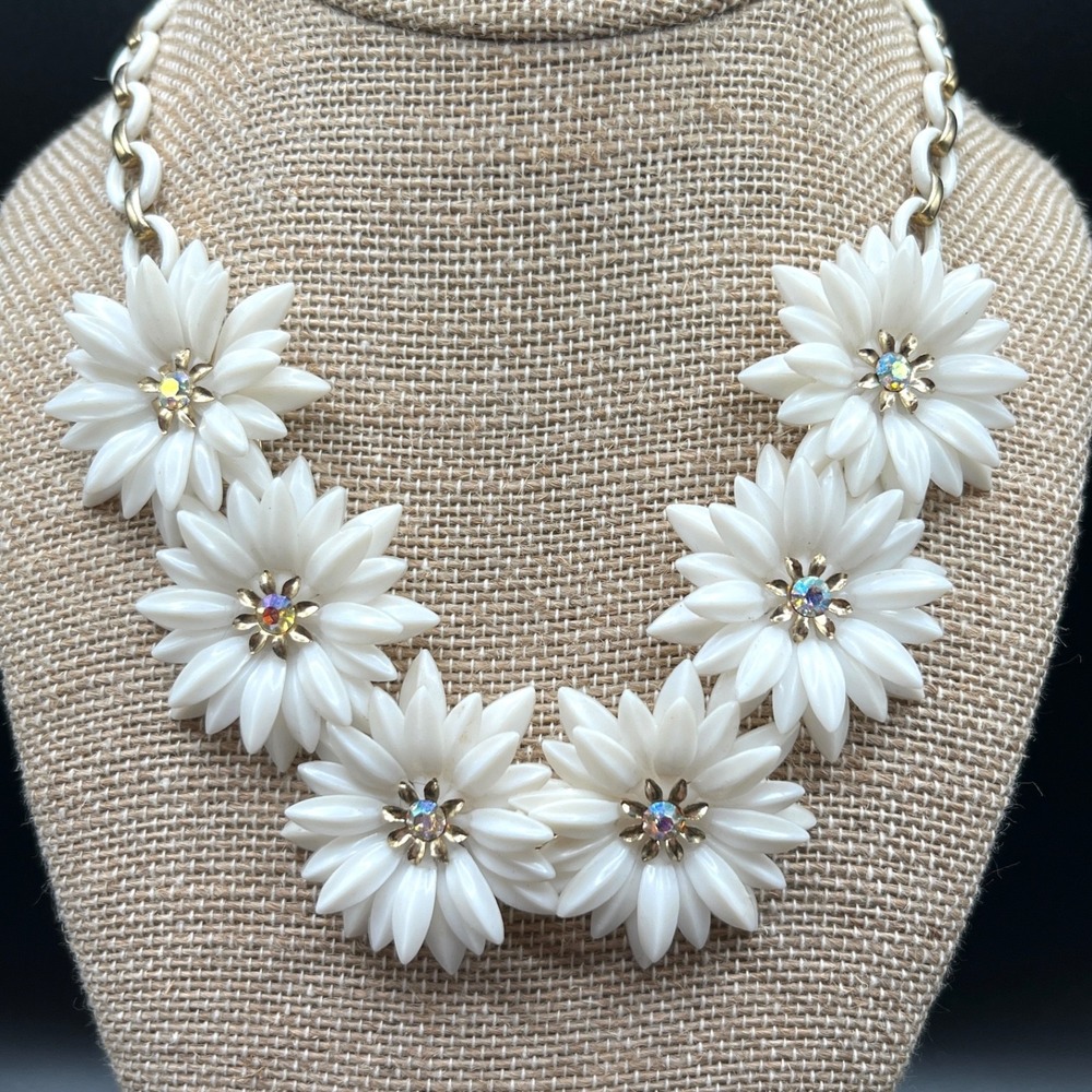 Vintage AB Rhinestone & White Flower Chain Necklace Choker 15"